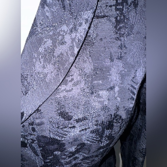 Albert Nipon Women’s Black with Silver Specks Textured Jacket Feather Cuffs 8 - Picture 6 of 10